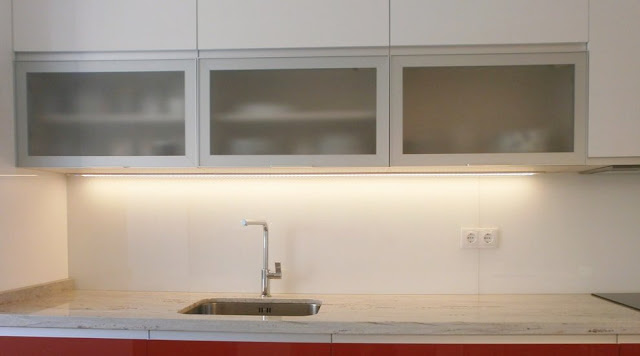 cocina-blanca-y-rojo-ferrari-cce071 cocina-blanca-y-rojo-ferrari