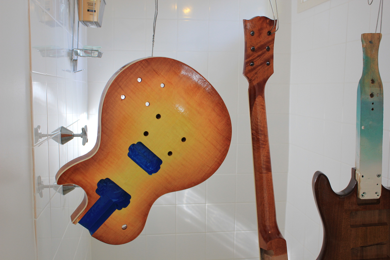 Guitar Kit Builder Jeremy's Mahogany Les Paul Clear Coats!