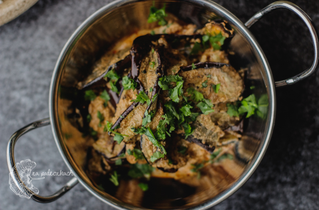 kashmiri dahi baingan bakłażan w jogurcie