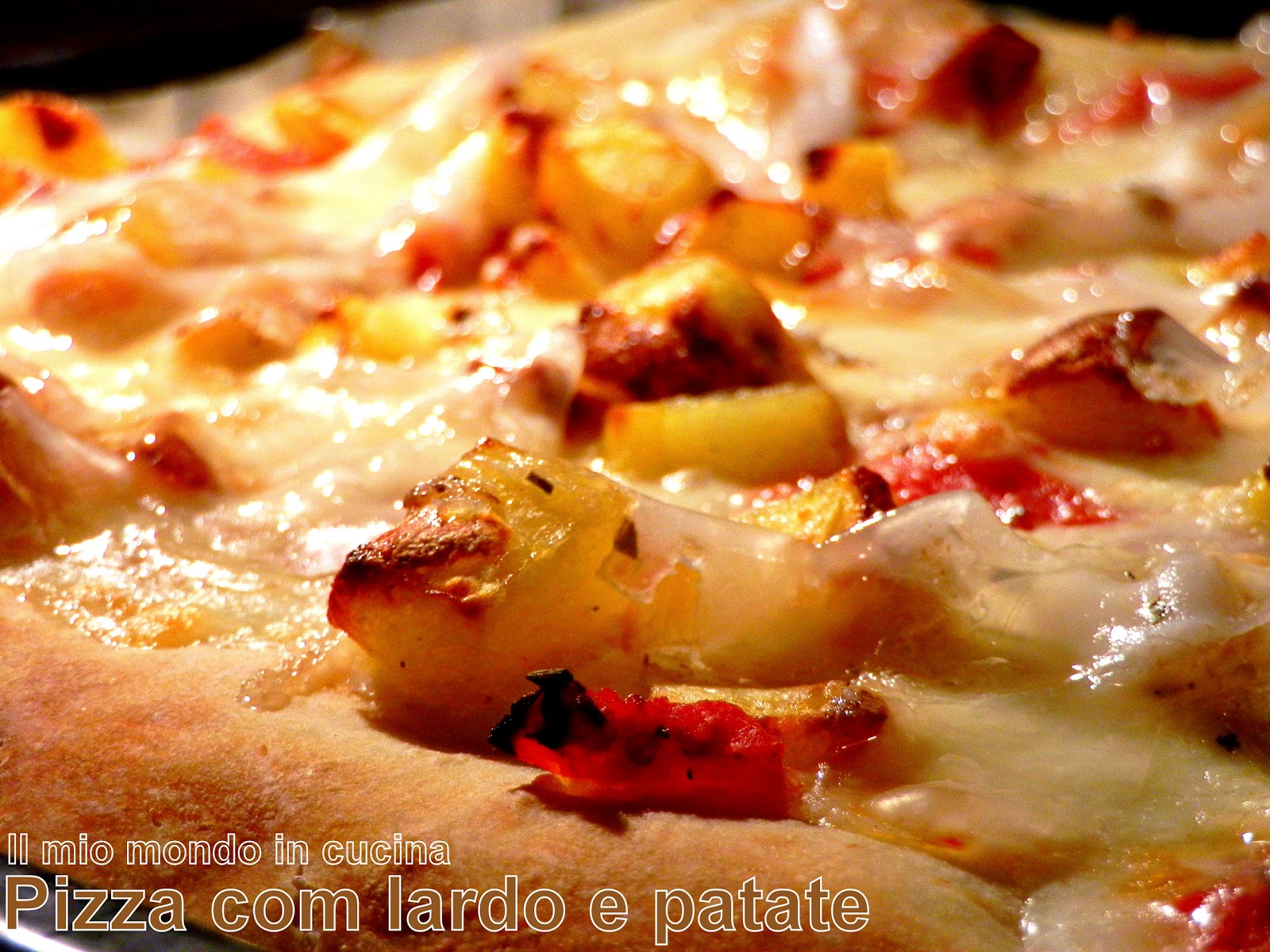 Pommes Pizza Pizza Con Patate Fritte — Rezepte Suchen
