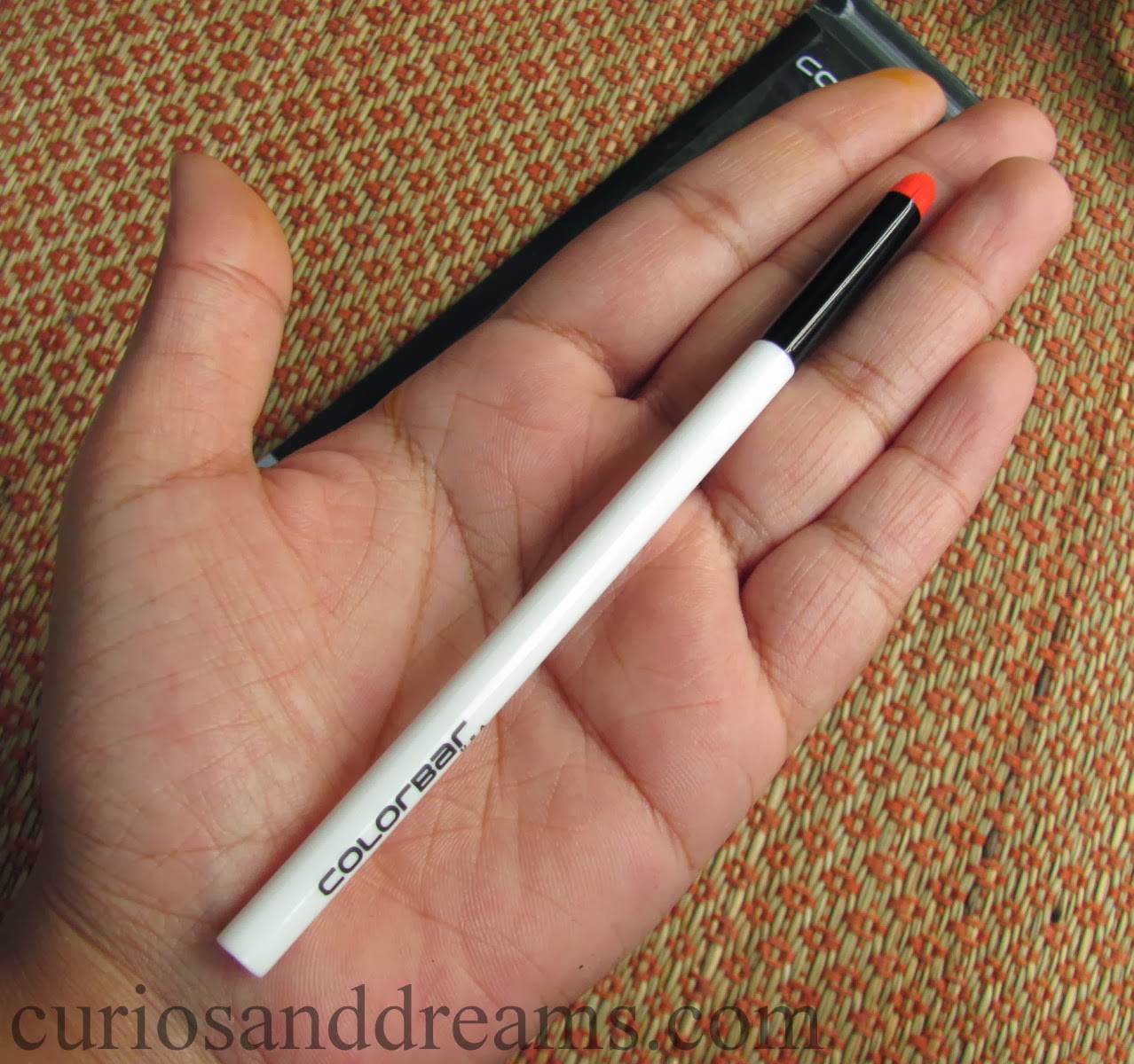 Colorbar Smokin’ Eyes Smudger Brush, Colorbar Smudger Brush review,  Colorbar Smudger Brush