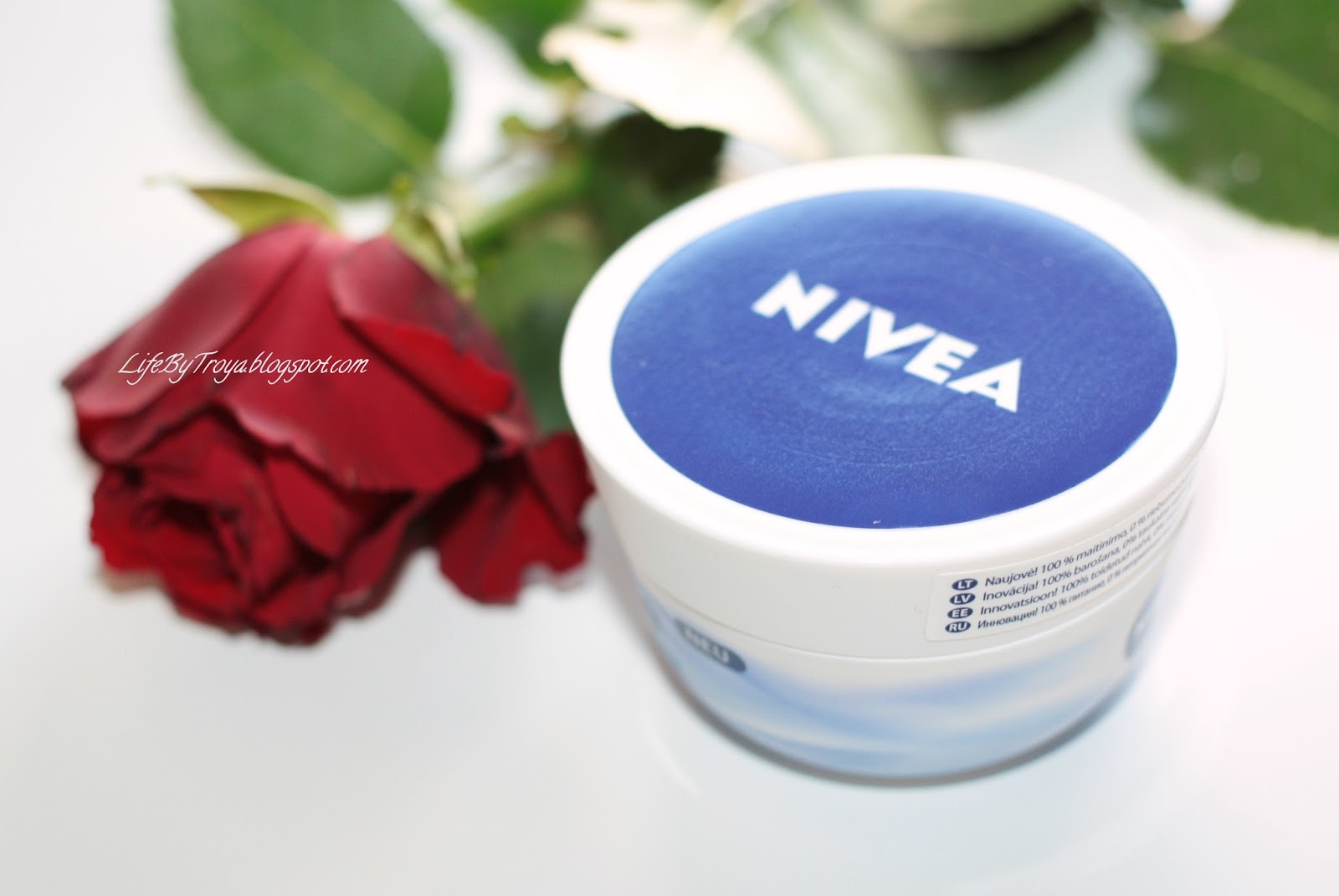 Review:: Nivea Care Creme - Troya's Land