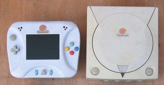 The Dreamcast Junkyard: Guy on Reddit Finds a Dreamcast in the Trash