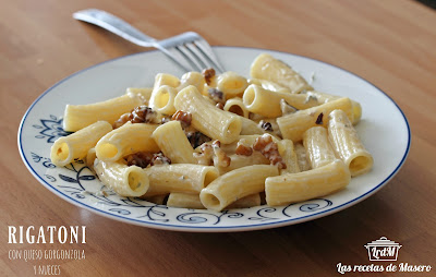 Rigatoni Con Nueces Y Queso Gorgonzola
