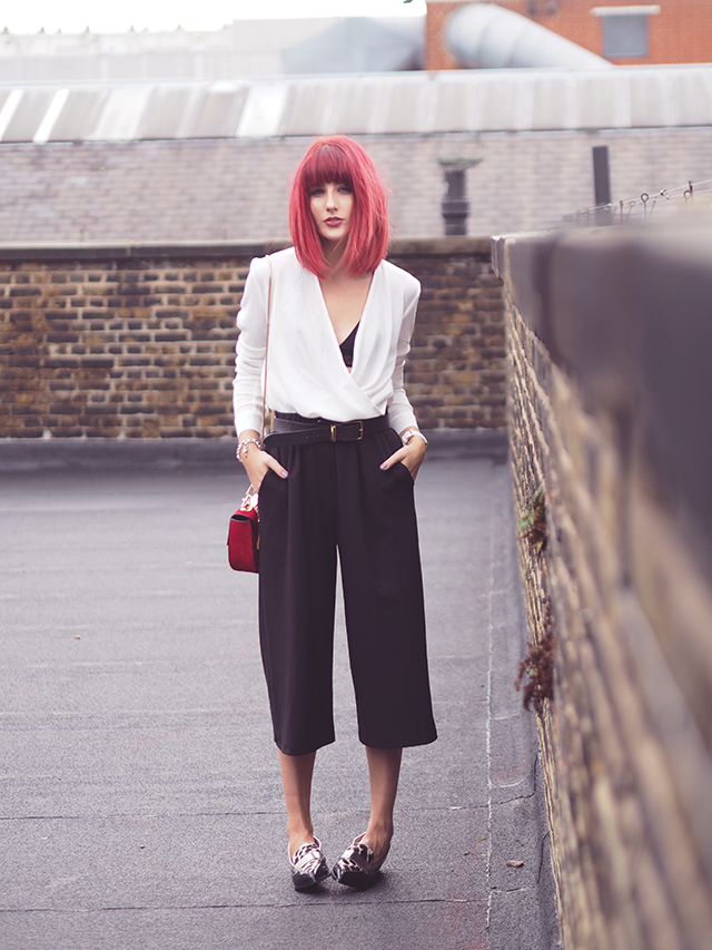 Urban Outfitters Culottes and Blouse Fashion Blogger Wonderful You wears Urban Outfitters for LFW: Black Culottes and Cream blouse.