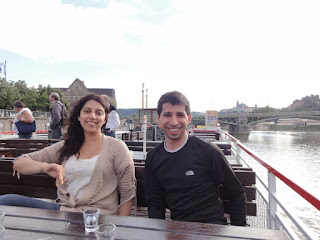 Shefali and Jerry enjoying the dinner cruise (Photo courtesy of Alvin C.)