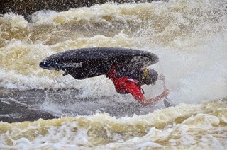 David throws a massive airscrew