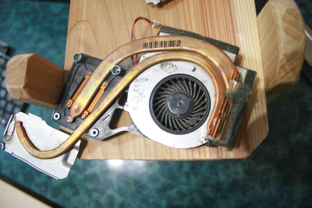 デジタルグッズとバイクの日々: ThinkPad R61e ファン交換 再び