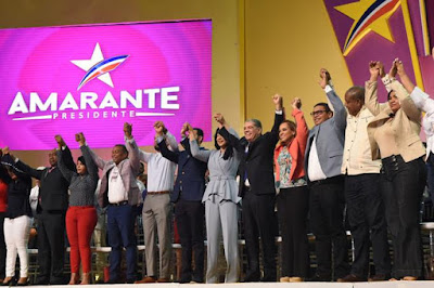 Carlos Amarante Baret, realizó dos actos de masa en Santiago y Santo Domingo el año pasado.