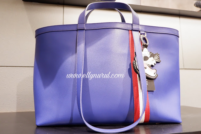 everywhere is my runway with staccato: inspirasi gaya hidup seorang dwi handayani syah putri 