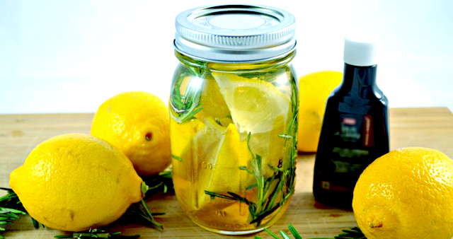 Como hacer un aromatizante casero de limón, romero y vainilla
