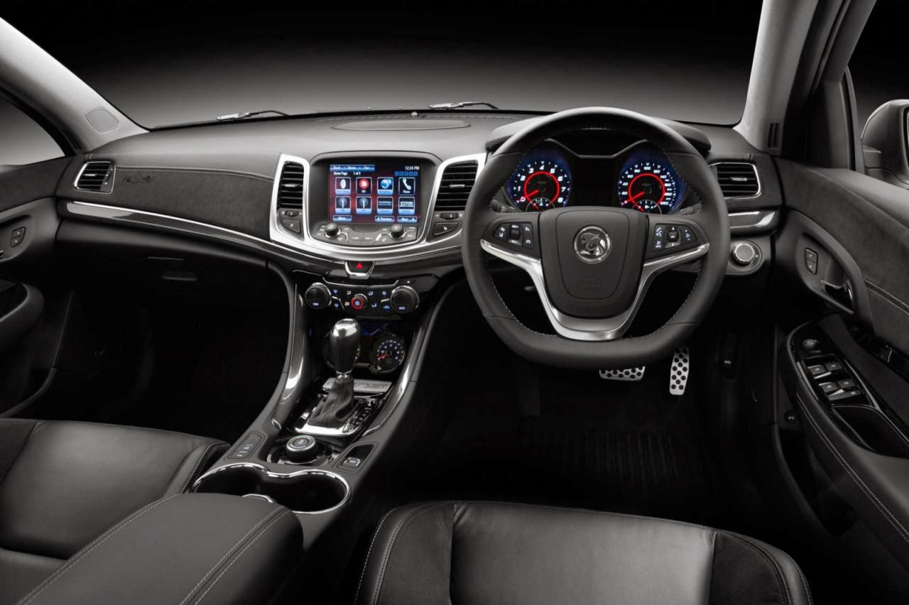 [Resim: Vauxhall+VXR8+GTS+3.jpg]