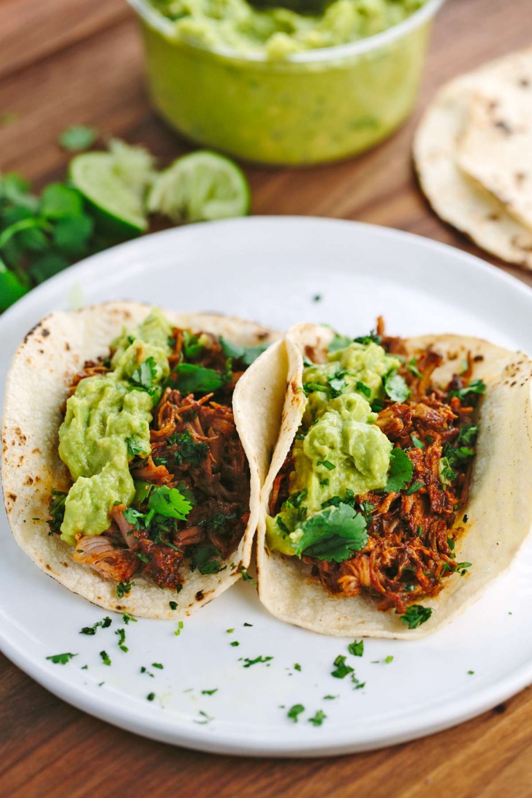 Slow Cooker Mexican Pulled Pork Tacos #Recipe - My Favorite Recipes
