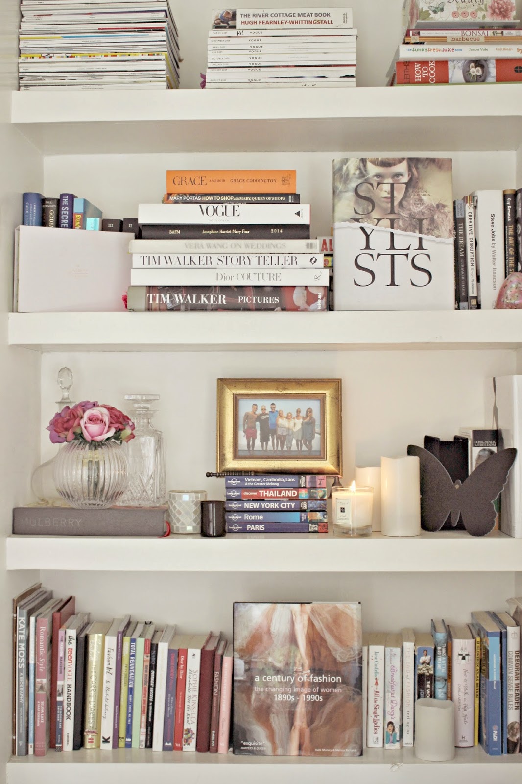 How to style a Bookcase Fashion Mumblr