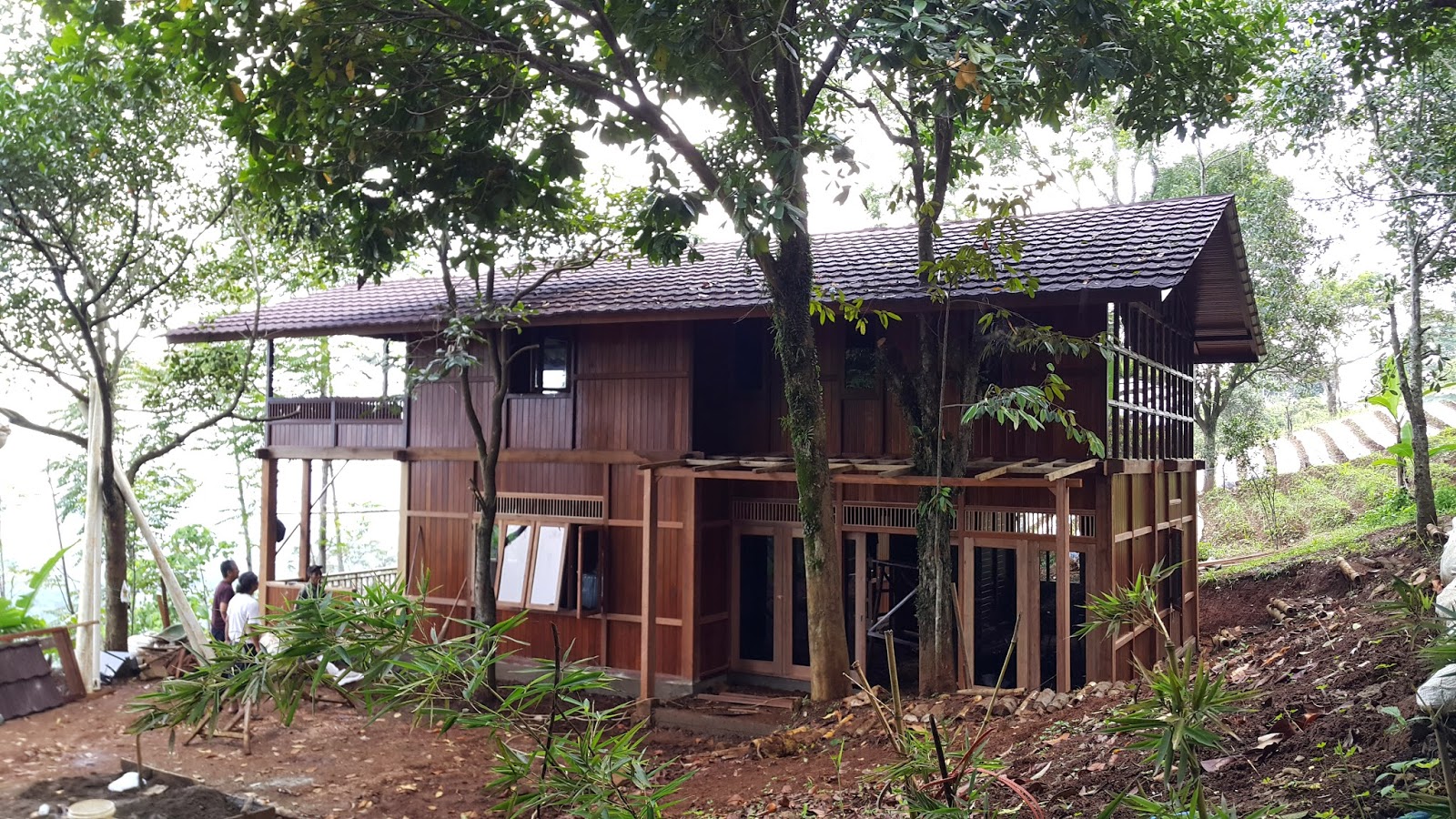 RUMAH PANGGUNG MANADO