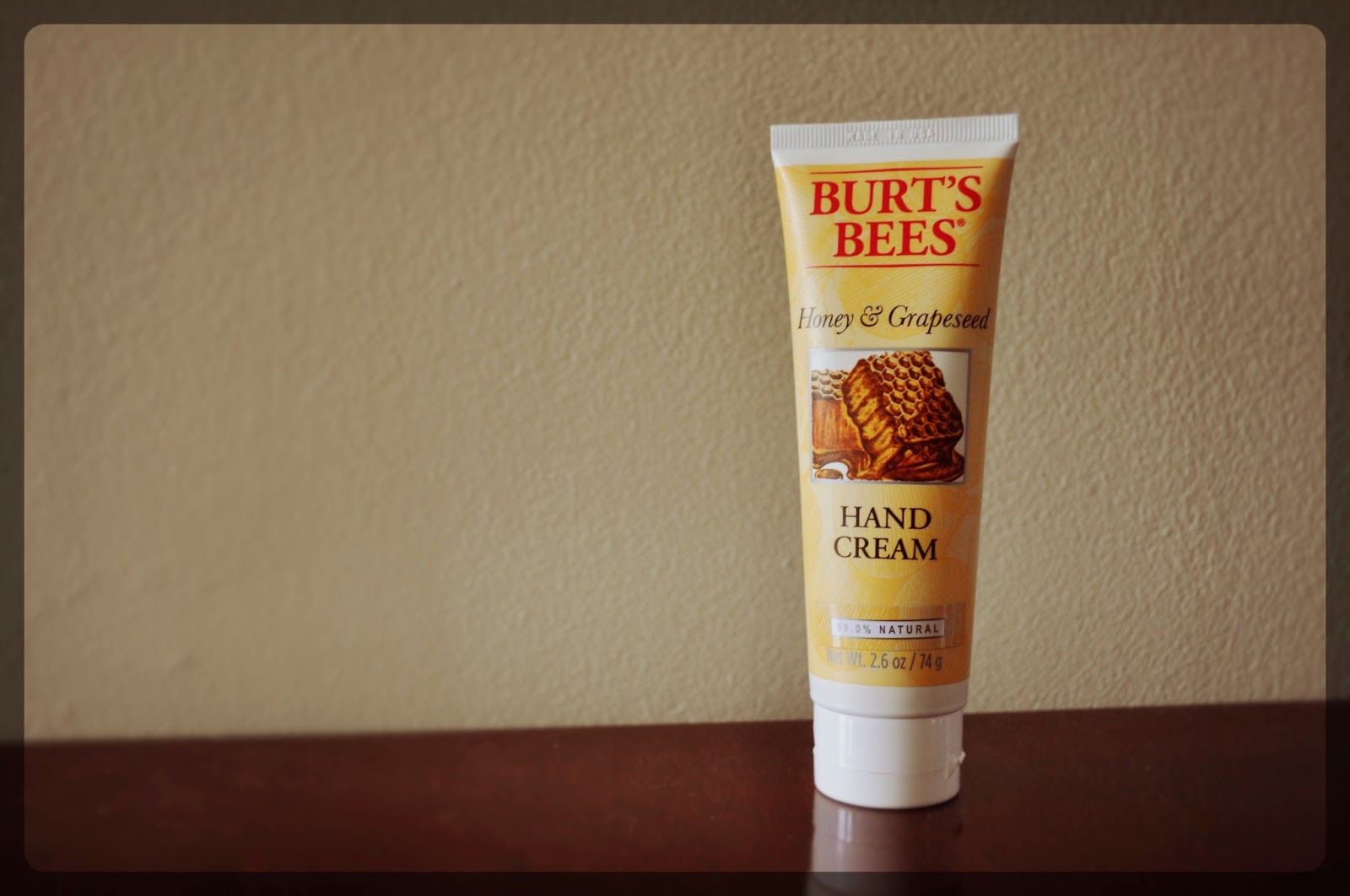 Lipstick and Notebooks Burt's Bees Honey & Grapeseed Hand Cream Review!