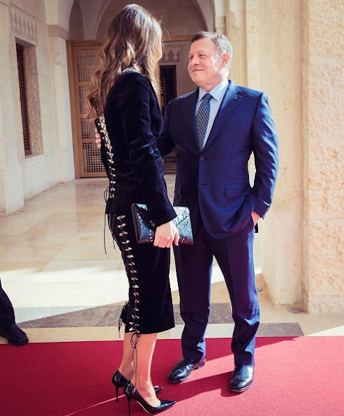 Queen Rania style, wore Velvet suits, diamond earrings and rings, Gianvito Rossi Black leather pumps, shoes, snake skin handbag, clutch