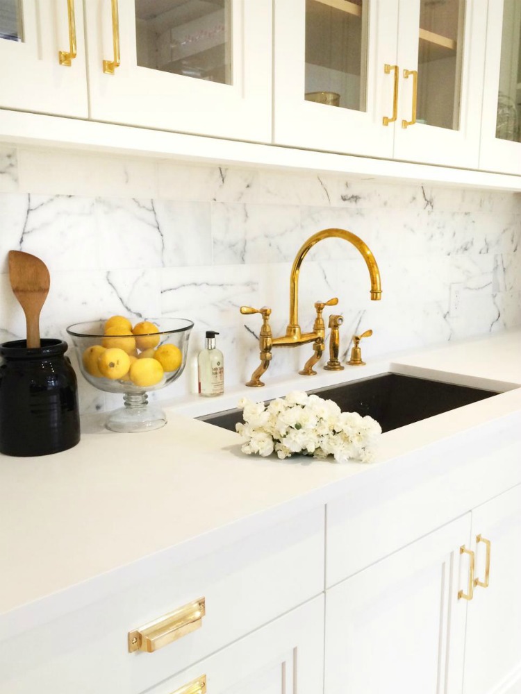 Beckabella Style SWOONING OVER WHITE KITCHENS WITH GOLD