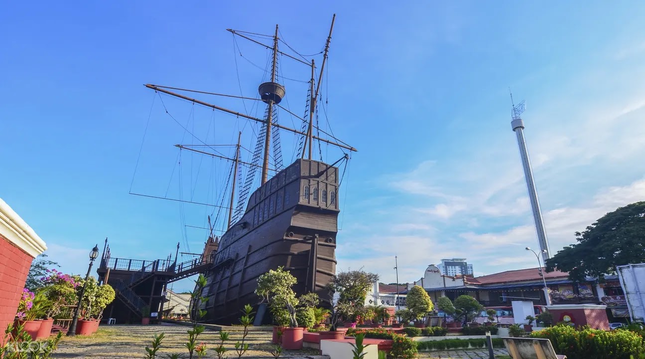 Maximize Your Holiday at Malacca wihout QUE. CLICK HERE!!
