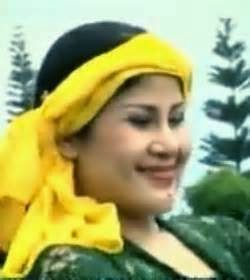 Lirik Midi Lagu Bimbang Elvy Sukaesih - Free Just 4 U