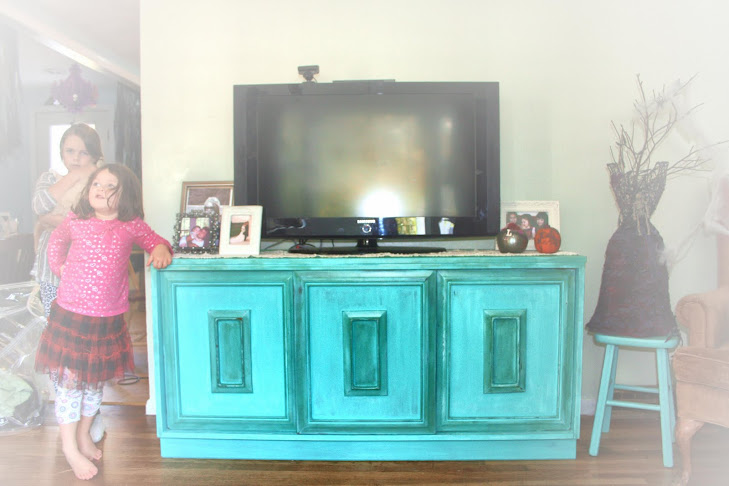 I Painted myTV Stand!