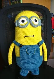 http://www.ravelry.com/patterns/library/hugh-the-minion-my-giant-minion