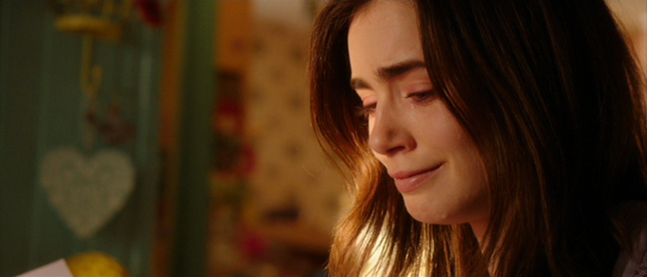 Movie and TV Cast Screencaps: Lily Collins as Rosie Dunne in Love, Rosie (2...