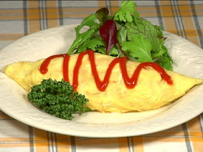 Omurice là món cơm cuộn trứng