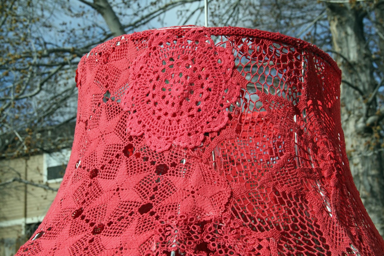 Isa Creative Musings: Vintage Lace & Doilies Light Fixture