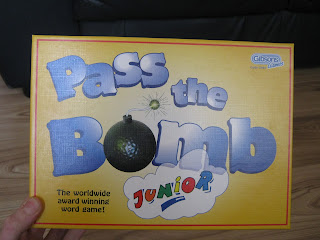 great family game pass the bomb junior