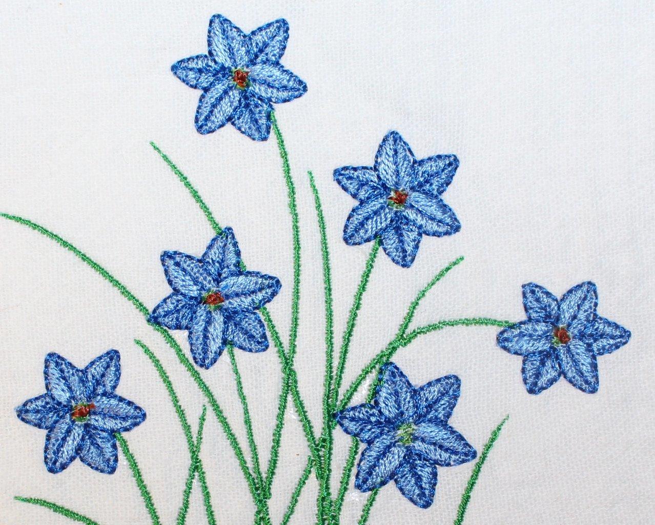 Sarah Lynn's Mitered Corner MachineEmbroidered Tea Towels Bouquets