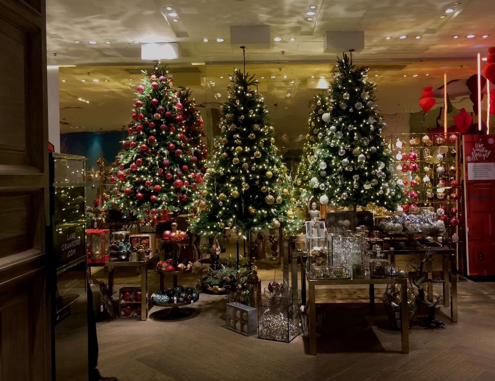 F A S H I O N E X P A T It's Christmas At Lane Crawford