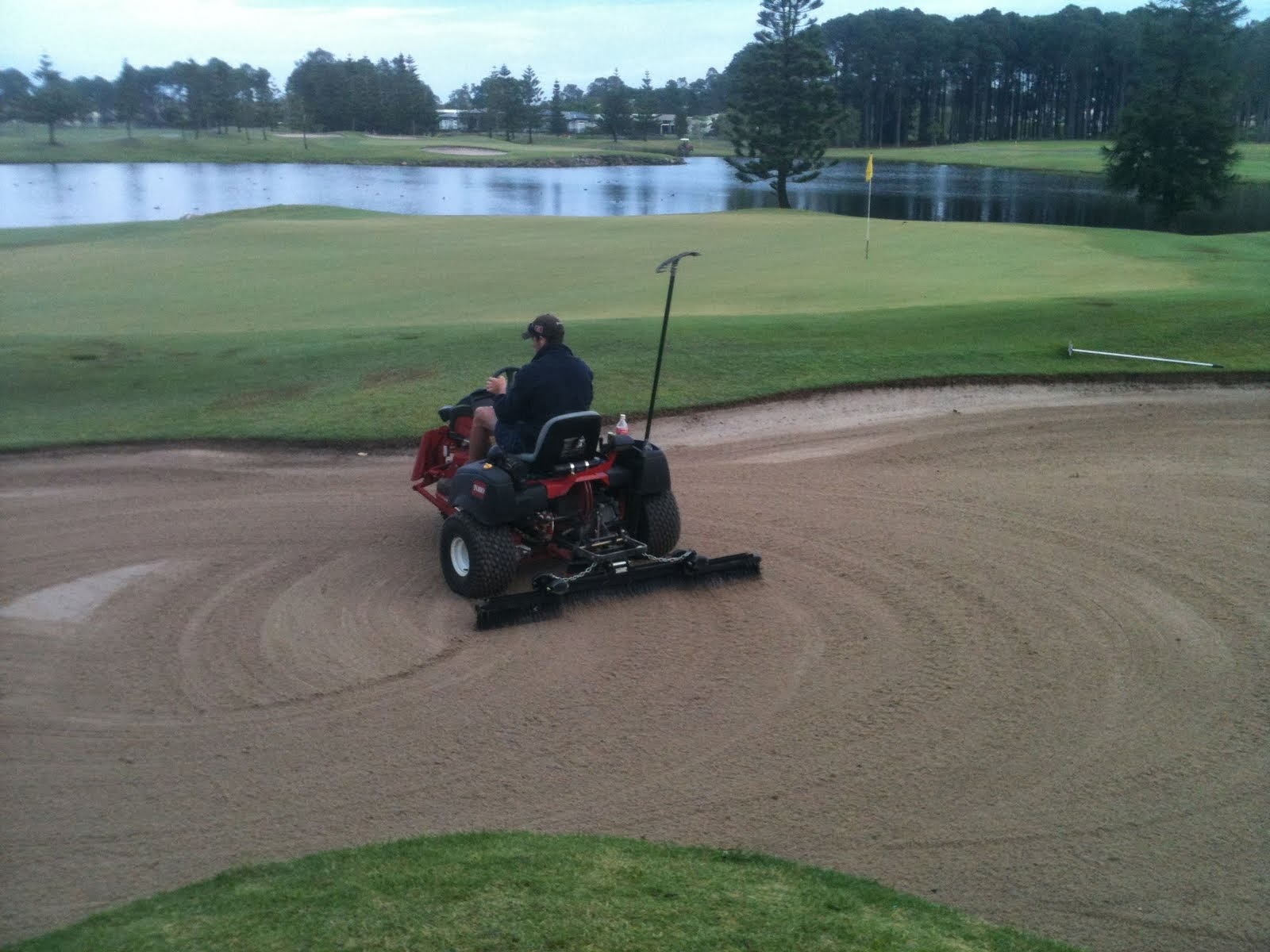Forest Creek Golf Course Maintenance: BUNKERS, SAND, AND RAKES