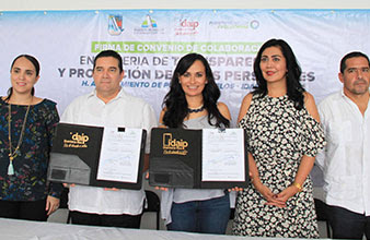 Firma Gobierno de Puerto Morelos convenio de colaboración con el Idaipqroo en materia de transparencia