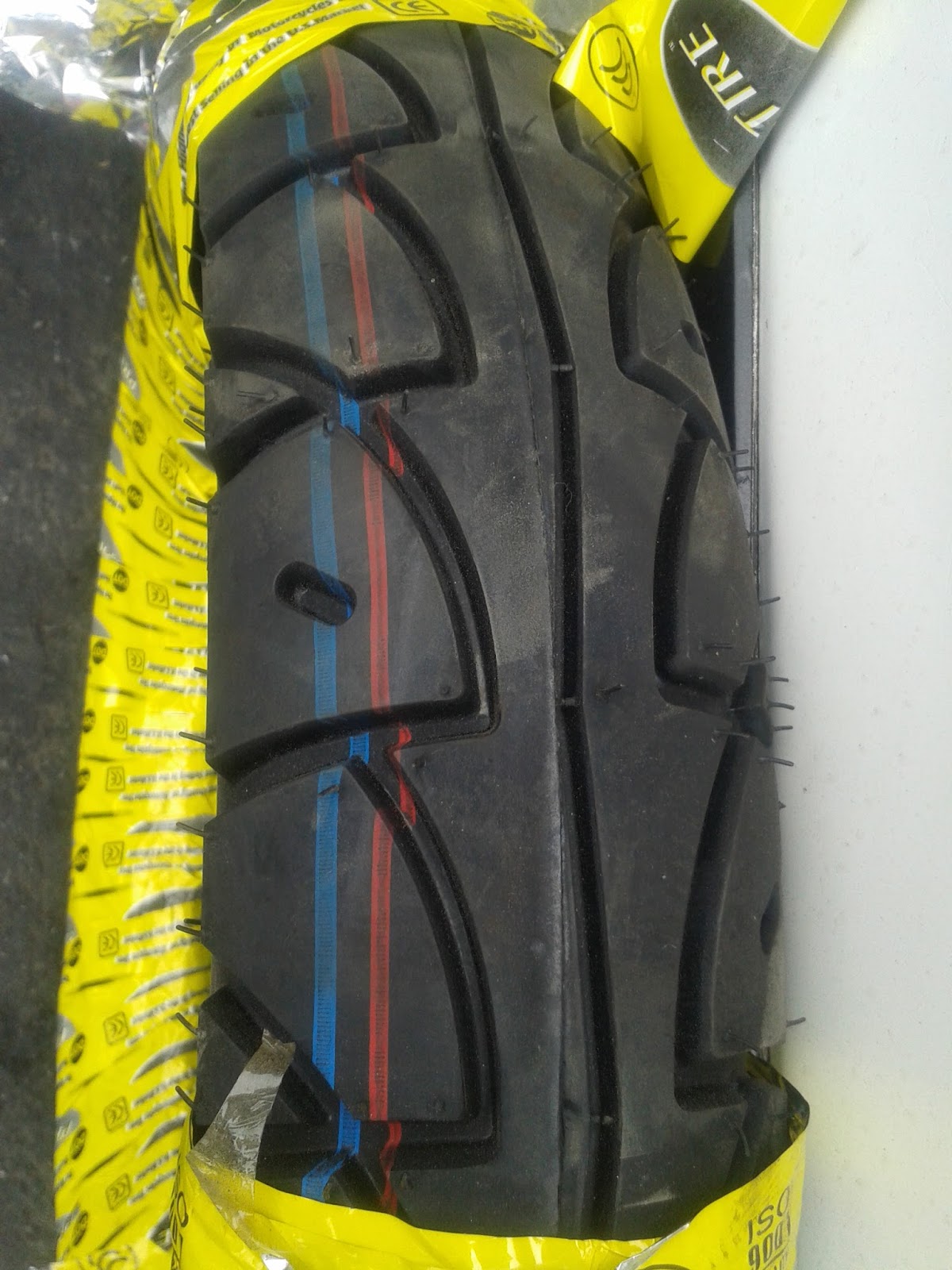 CAUCHOS,TRIPAS,RODAMIENTOS, ACCESORIOS PARA MOTOS Y MAS CAUCHOS