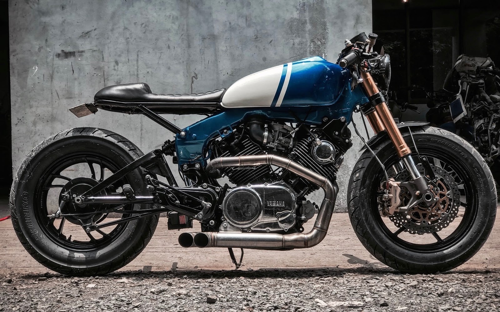 Manila Twin Inazuma café racer