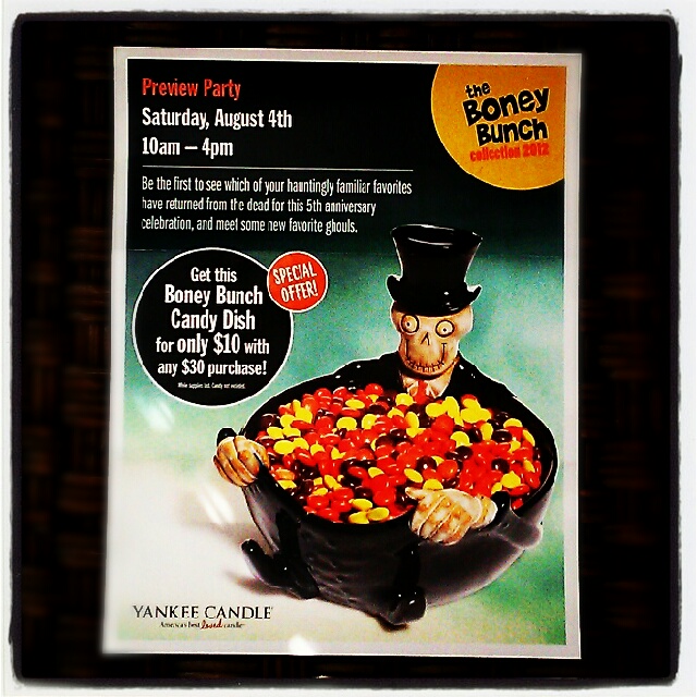 Walking Holiday Yankee Candle Halloween Preview Party TODAY!