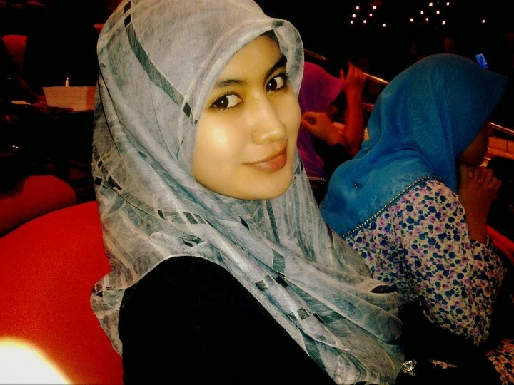 Nabeela mowlana. Hijab melayu. Jilboobs 2020. Hijab body goal. хиджаб в китае.