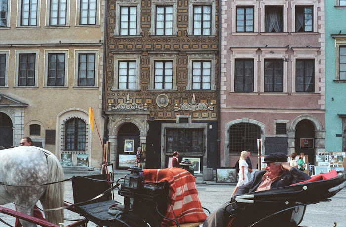 Varsovie, Rynek Starego Miasta, © L. Gigout, 1990