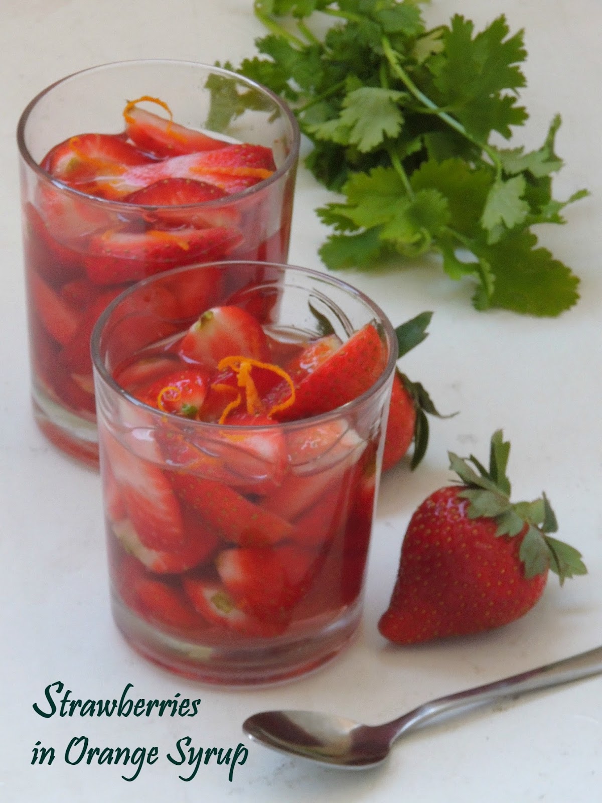 Priya's Versatile Recipes Nage de Fraise à l'Orange/Strawberries in