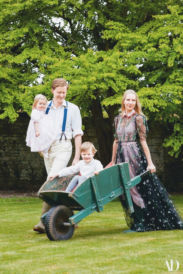 Style & Decor: Alice Naylor-Leyland's Dreamy English Country Home
