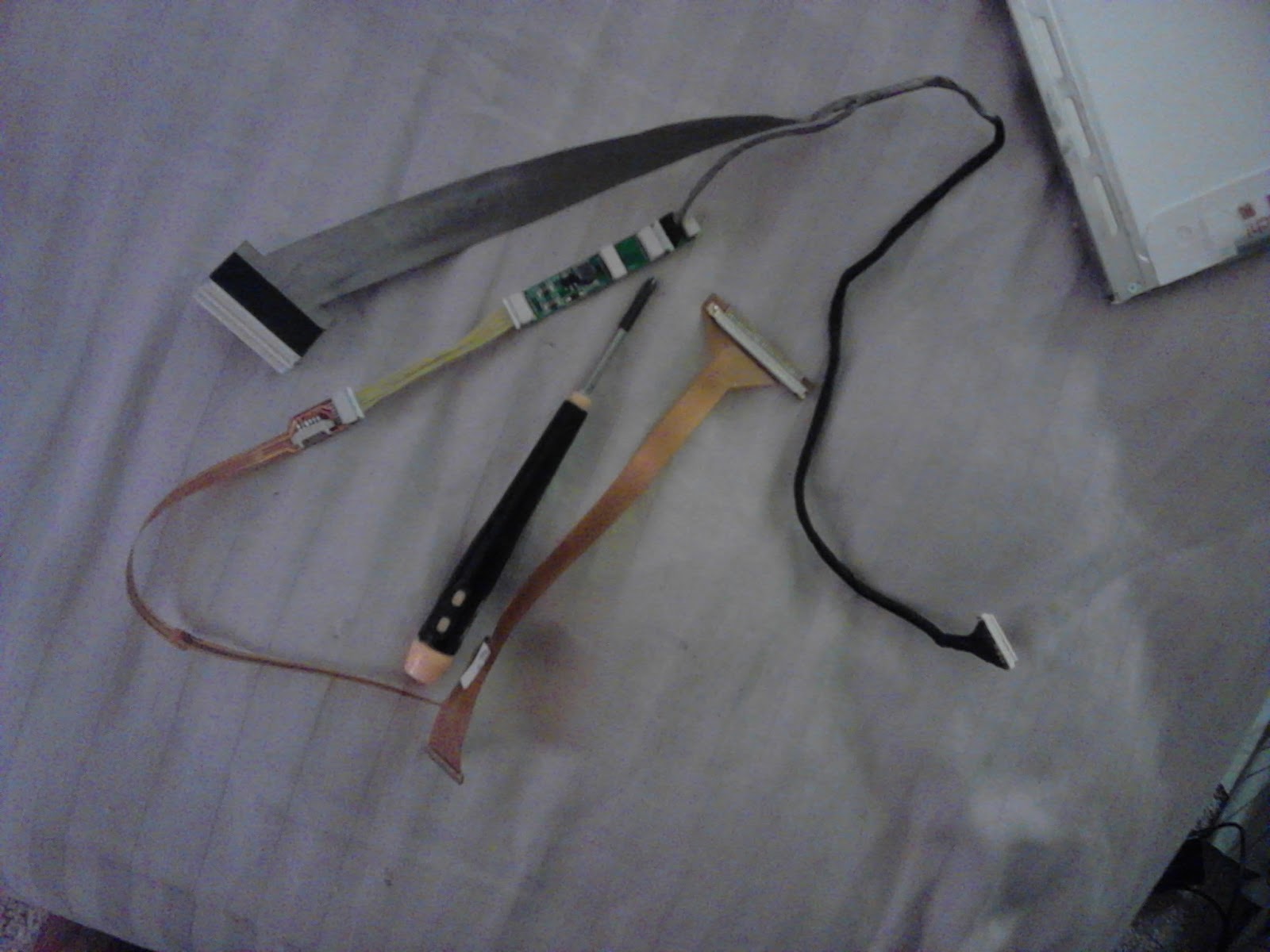 Billa48 Random Ramblings and Many Other Things LCD to LED Conversion