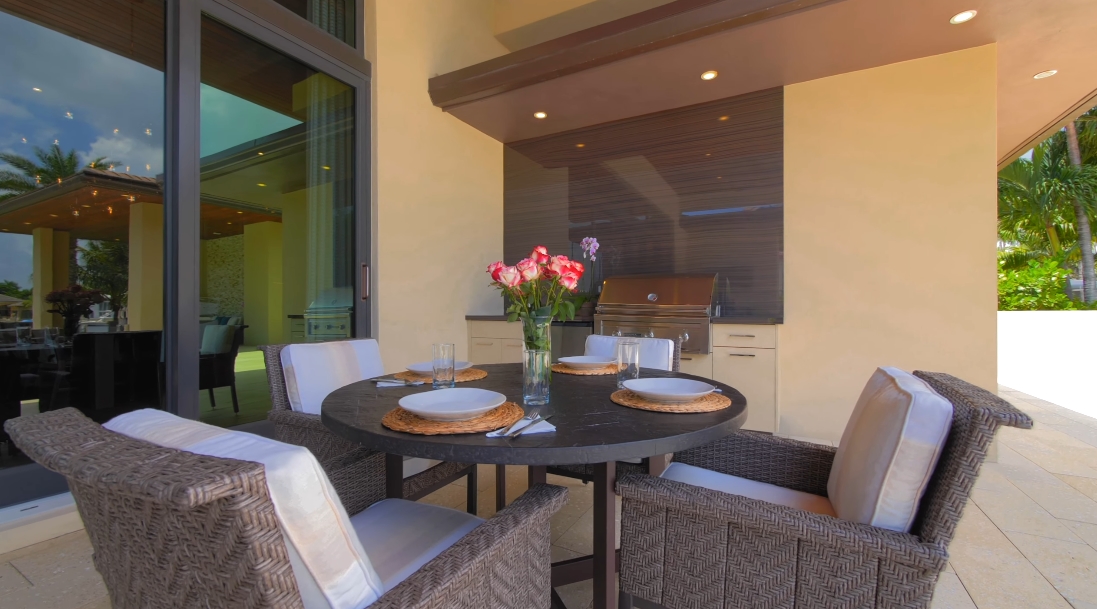 44 Photos vs. 919 S Southlake Dr, Hollywood, FL Luxury Home Interior Design Tour