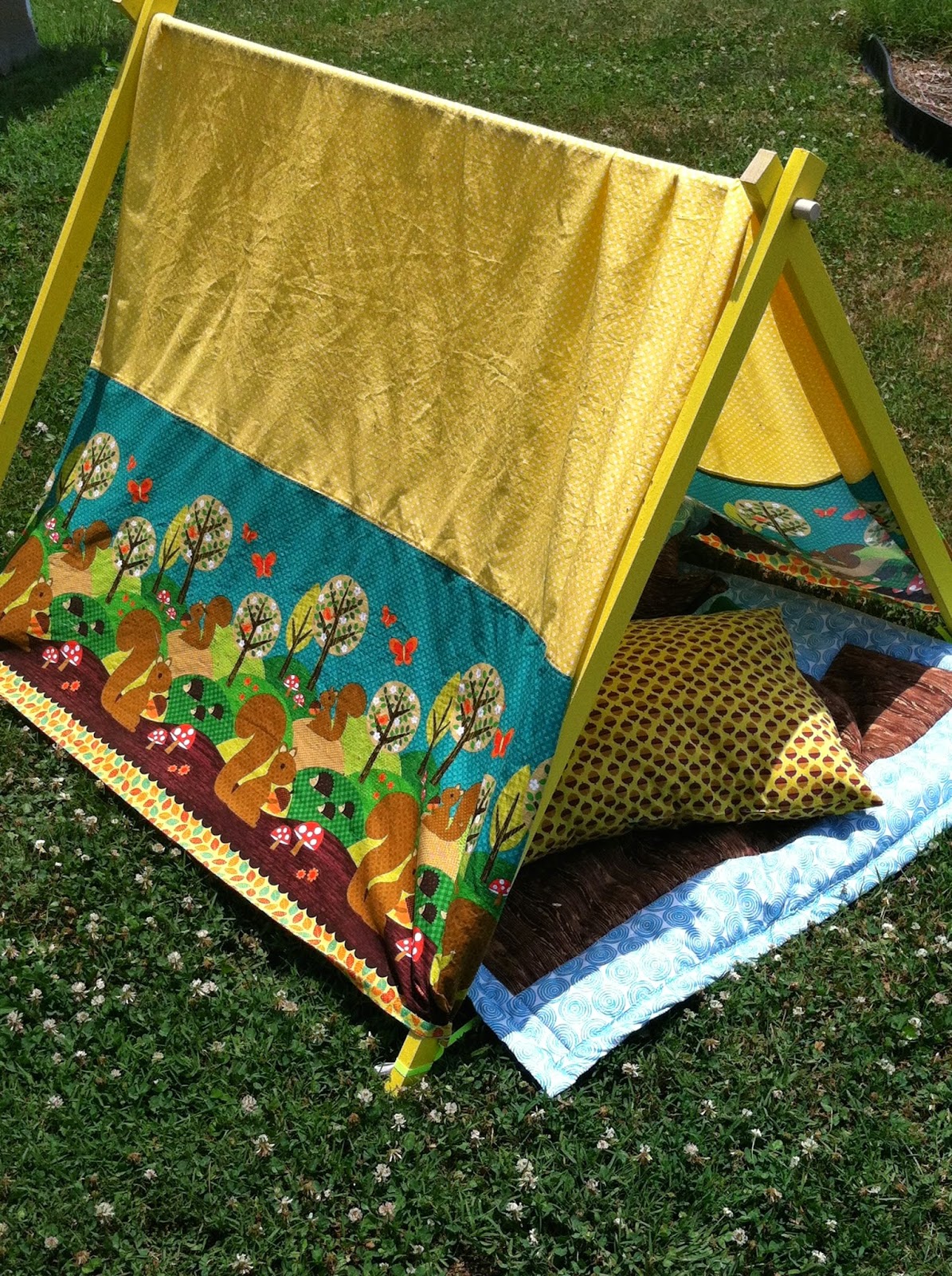 Make It Sew Ville Toddler Tent Mania!