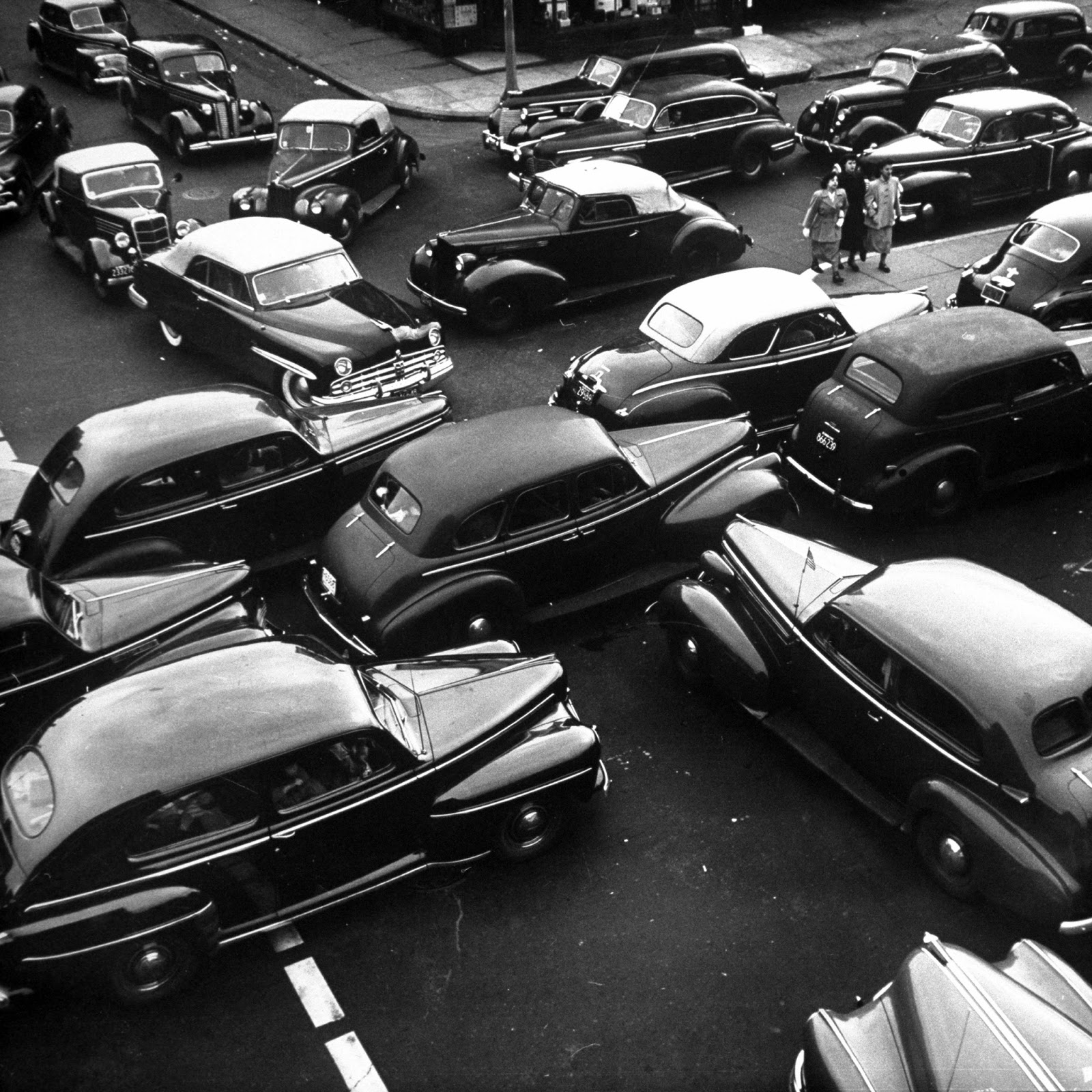 Traffic jam in New York City on Memorial Day Weekend, 1949 vintage