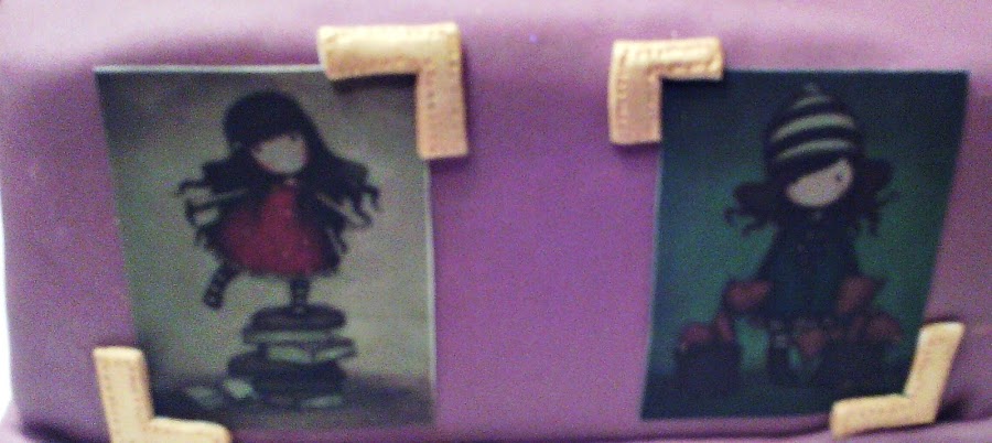 MUÑECA GORJUSS EN PAPEL DE AZÚCAR