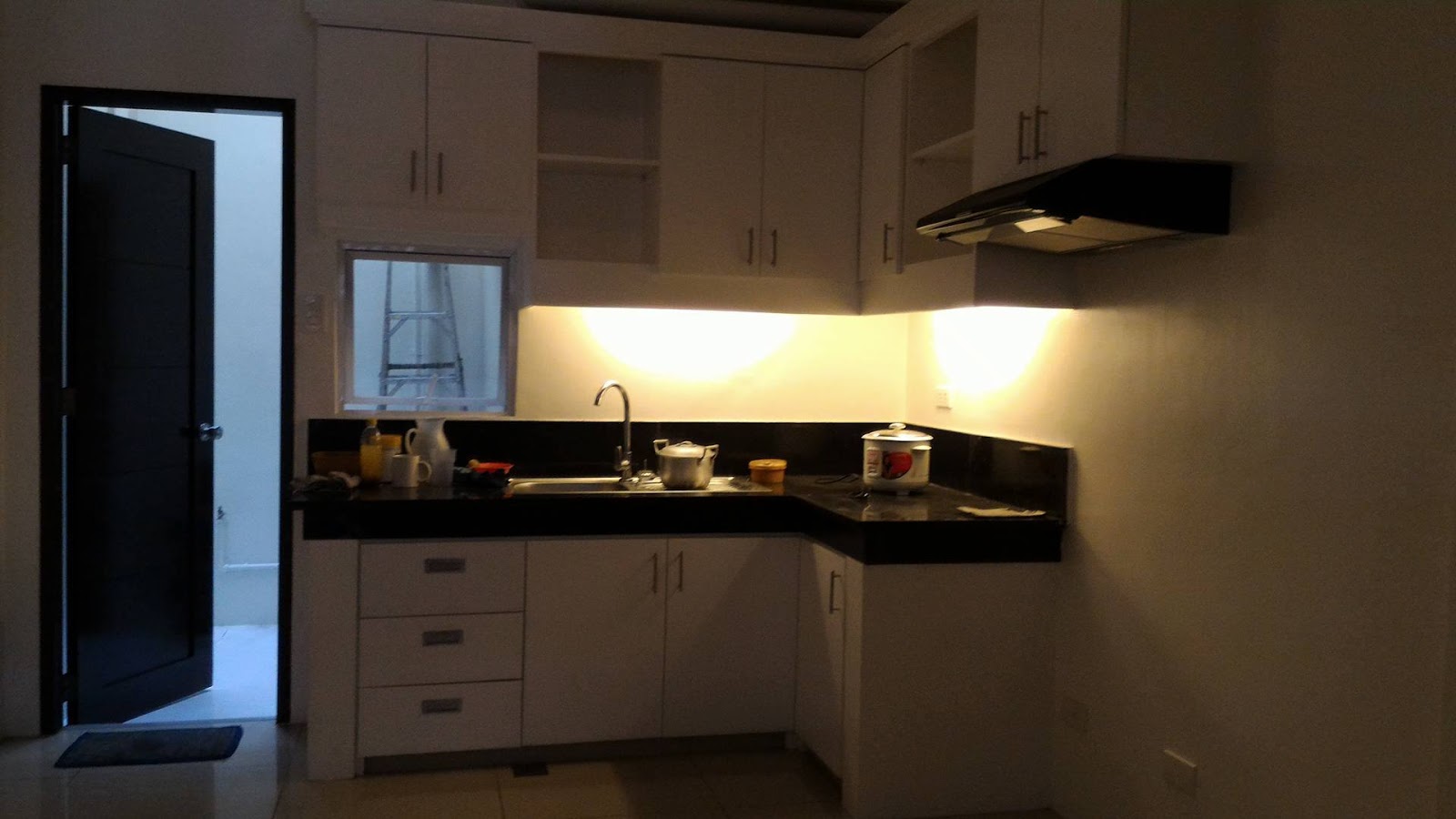 Metro Manila Rent to Own Properties M. Roxas Residences Townhouse in