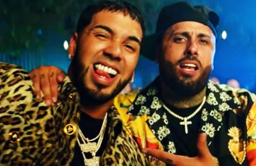 Nicky Jam & Anuel AA - Whine Up