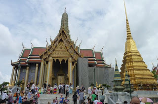 Gran Palacio Real de Bangkok. Panteón Real o Prasat Phra Dhepbidorn. Gran Palacio Real de Bangkok. Panteón Real o Prasat Phra Dhepbidorn.