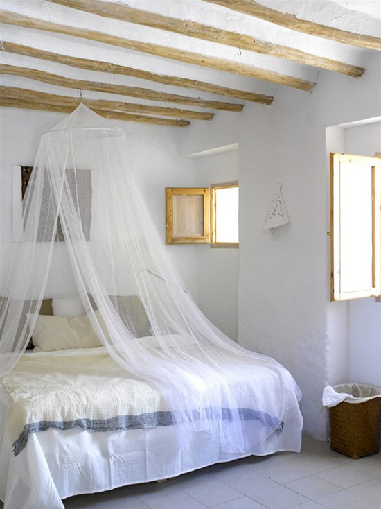 Neo rustic bedroom | Bedroom with mosquito net